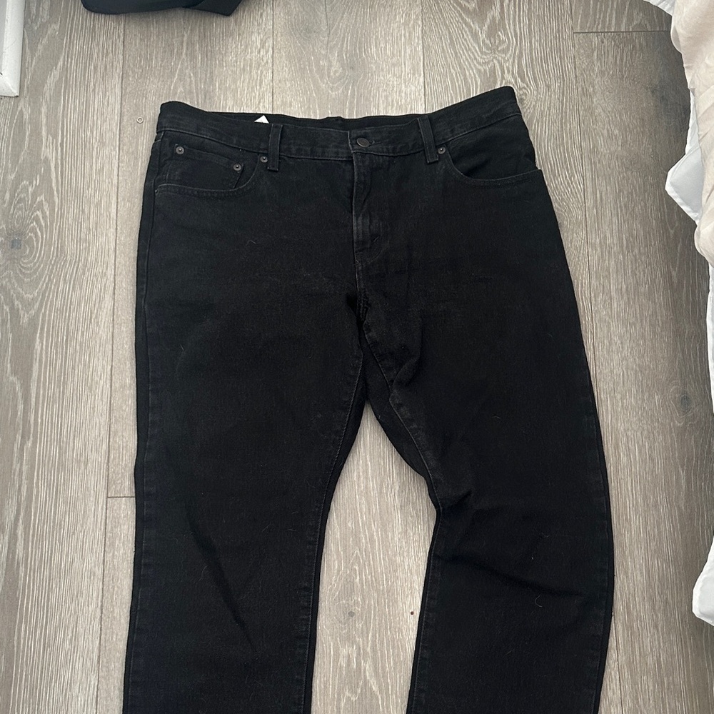 Levi's Women's Black Straight Jeans